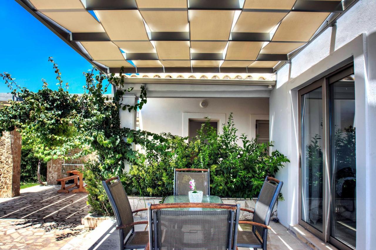 Issos Beach Villa Línia Екстериор снимка