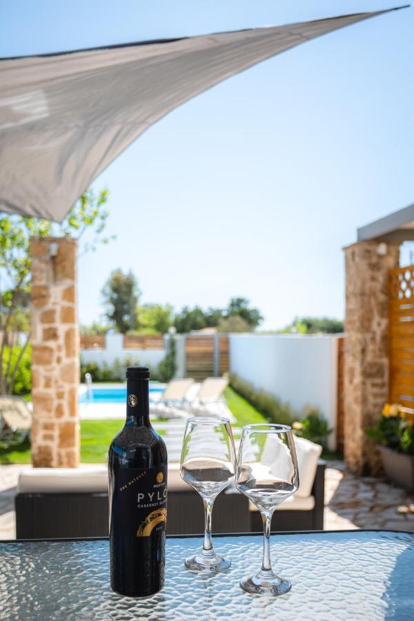 Issos Beach Villa Línia Екстериор снимка