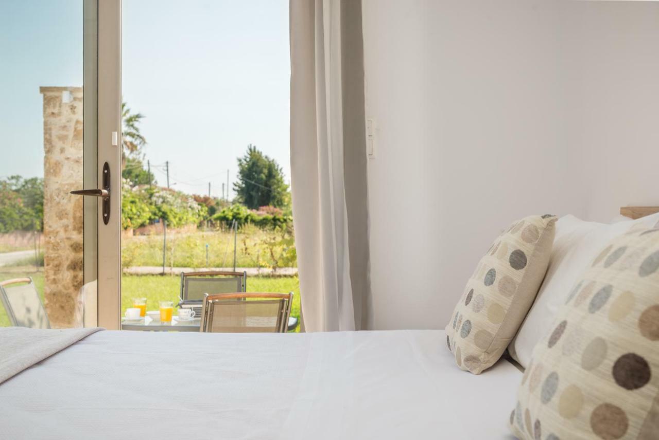 Issos Beach Villa Línia Екстериор снимка